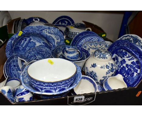 TWO BOXES OF BLUE AND WHITE CERAMICS AND WILLOW PATTERN DINNERWARE,  to include s Blakeney pedestal bowl, a Wedgwood 'Willow'