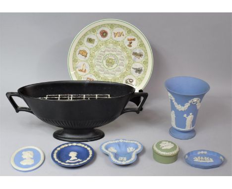 A Collection of Wedgwood to Comprise Six Pieces of Jasperware, Two handled Black Glazed Planter and a Plate 