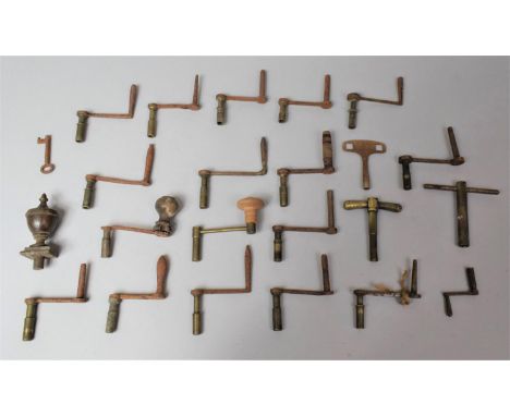 A Collection of Various Vintage Clock Keys etc 