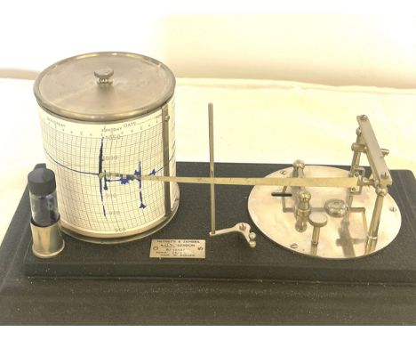 Vintage Negretti and Zambra barograph in good working order 