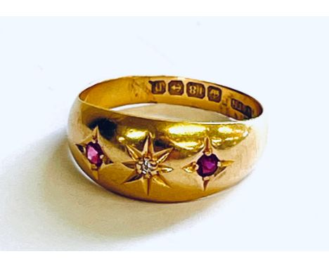 18ct diamond and ruby stone set ladies ring, approximate weight:  3.9g 