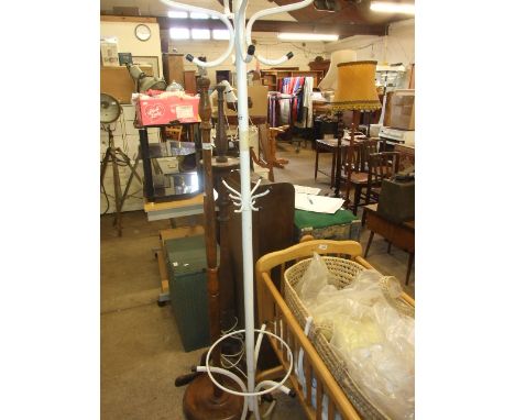 METAL COAT / STICK STAND