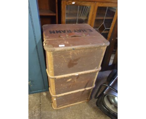 VINTAGE TRUNK