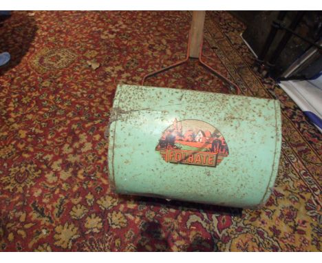 VINTAGE FOLBATE PUSH LAWNMOWER