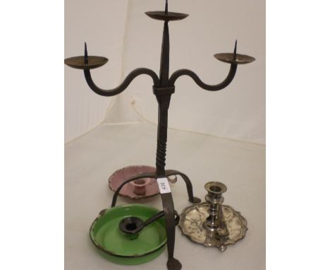 WROUGHT IRON CANDELABRA WITH 3 CANDLE HOLDERS 