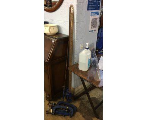Six sash clamps and three G clamps. Contactless collection is strictly by appointment on Thursday, Friday and Saturday only. 