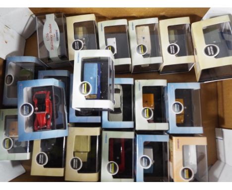 Oxford Diecast -  20 diecast model motor vehicles from the Oxford Automobile Company and Oxford Military, Oxford Omnibus and 