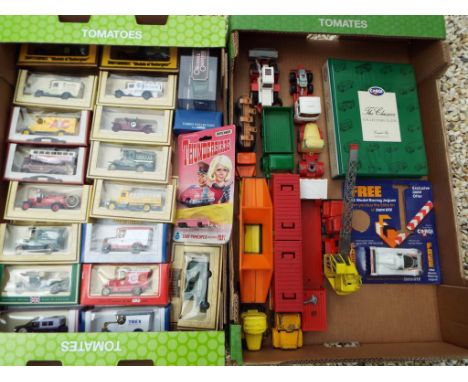 A collection of diecast model motor vehicles to include approximately 17 Days Gone, mint boxed, also Original Omnibus, Matchb