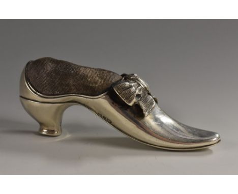 A Victorian silver novelty pin cushion, as a court shoe, 8.5cm long, Adie &amp; LOvekin Ltd, Birmingham 1891