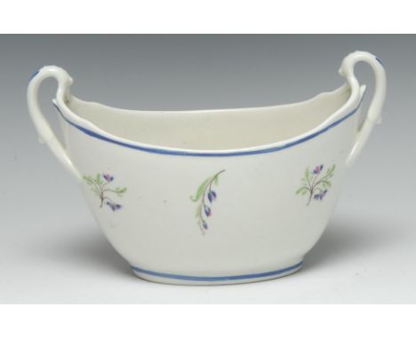 A Pinxton boat-shaped open sucrier, pattern 13, blue line borders, open loop handles, 19.5cm wide, c.1800 Condition Report: G