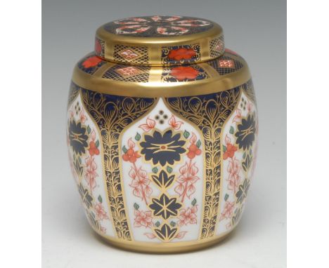 A Royal Crown Derby 1128 Old Imari solid gold band pattern ovoid ginger jar and cover, 12cm high, printed mark, boxed Conditi