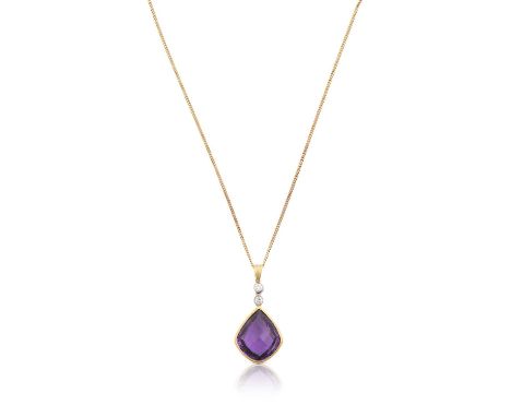 the shield-shaped faceted cabochon amethyst in a yellow rubbed over setting, surmounted by a pair of round brilliant cut diam