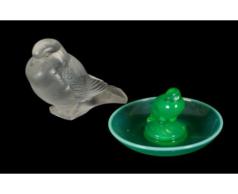 A LALIQUE FROSTED AND MOULDED GLASS FIGURE OF A SPARROW 9cm high and a Lalique green moulded glass Quail circular ring tray, 