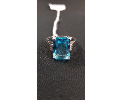 VINTAGE STYLE SILVER AQUAMARINE &amp; CZ RING