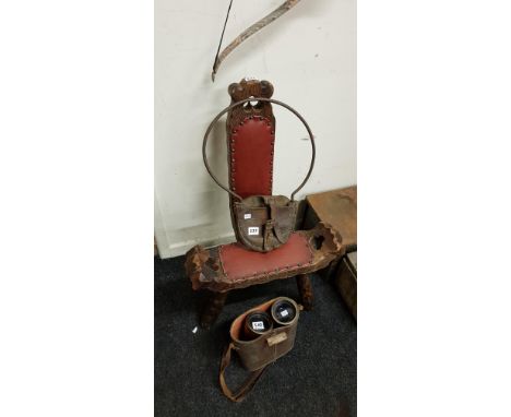 VINTAGE TRIPOD CHAIR