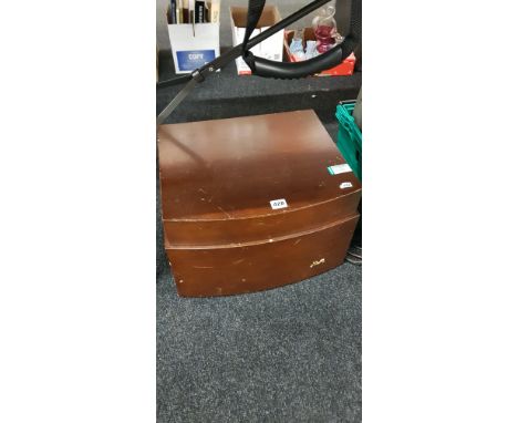 VINTAGE RECORD PLAYER