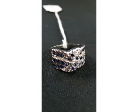 HEAVY SILVER BLUE STONE CLUSTER RING