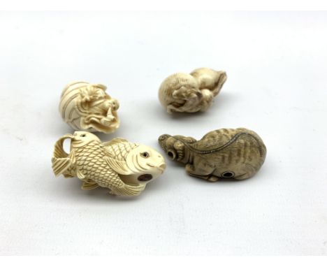 Japanese ivory netsuke in the form of two carp and three other netsuke Condition Report & Further Details Click here for furt