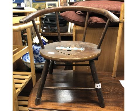 CHILDS PRIMITIVE SPINDLE BACK COMMODE CHAIR