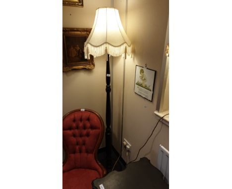 1940/50s Standard Lamp with shade. 
