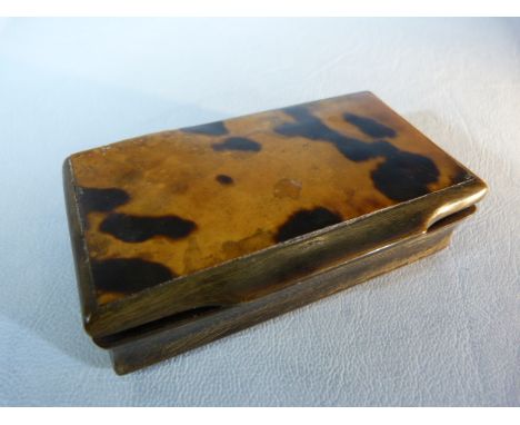 Large tortoise shell and horn snuff box