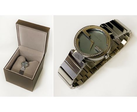WOMENS GUCCI WATCH INTERLOCKING MOP &amp; DIAMOND LADIES WATCH IN ORIGINAL RECEIPT / PAPERS
