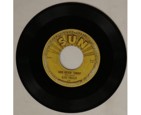 ELVIS PRESLEY - SUN 210 (7") - GOOD ROCKIN' TONIGHT. The original Sun 45 Good Rockin' Tonight c/w I Don't Care If The Sun Don