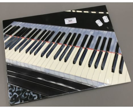 A piano key ceramic tile