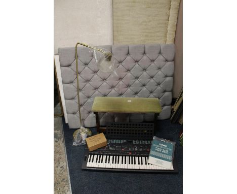 A YAMAHA KEY BOARD - PSR 500 WITH ACCESSORIES TO INCLUDE A LAMP AND STOOL