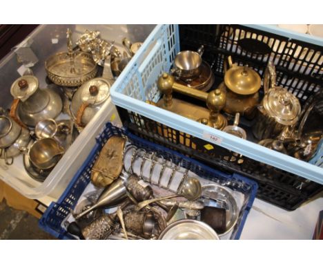 THREE TRAYS OF ASSORTED METALWARE TO INCLUDE A HAMMER FOUR PIECE TEA SERVICE, SILVER PLATED TEAPOT ETC