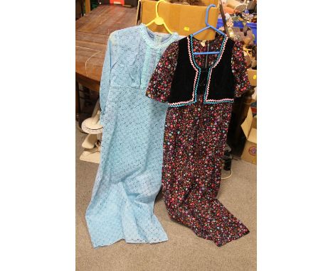 TWO VINTAGE LADIES DRESSES TOGETHER WITH A THROW 