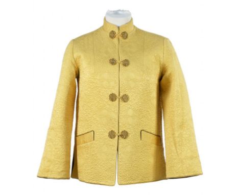 A VERY FINE CHINESE YELLOW AND BLACK SILK REVERSIBLE LADY'S JACKET, C1955-58 worked with shou characters, hem length (excludi