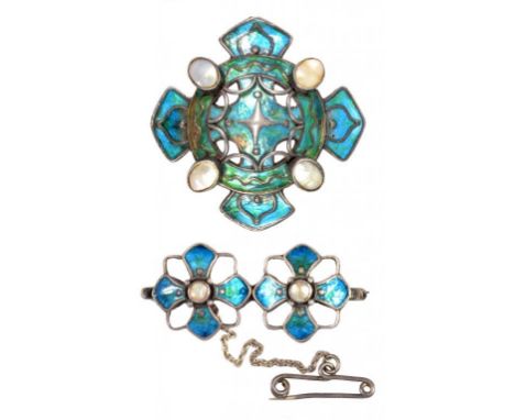 AN ARTS & CRAFTS BLISTER PEARL AND SILVER AND TRANSLUCENT ENAMEL BROOCH, C1905  and a similar contemporary bar brooch  compos