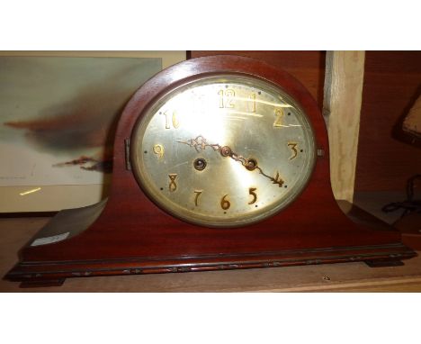 Westminster chime mantle clock