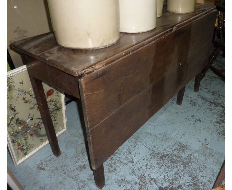 Oak drop leaf table