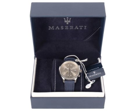 MASERATI - a Maserati quartz chronograph wristwatch, in original boxNeeds a battery 