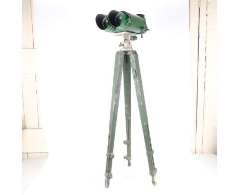 ROSS OF LONDON - a military World War II Period binocular gun sight, pattern G367, 10x70, marked with military cipher and in 