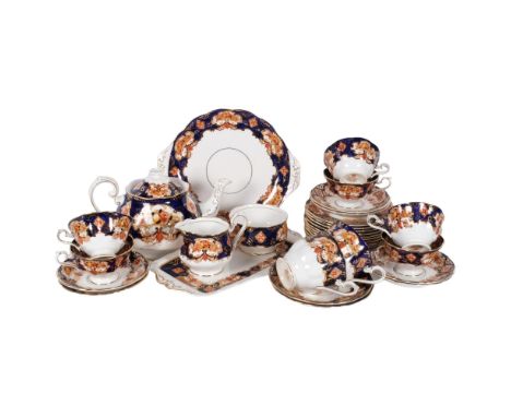 Royal Albert Heirloom tea service for 6 people, including teapot, matching sandwich plate and 2 breakfast cups and saucers 