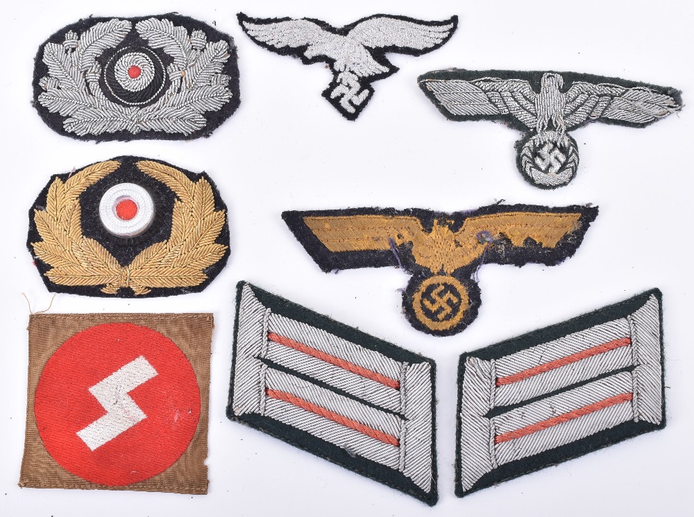 WW2 German Cloth Badges; A match pair of army collars, army officers ...