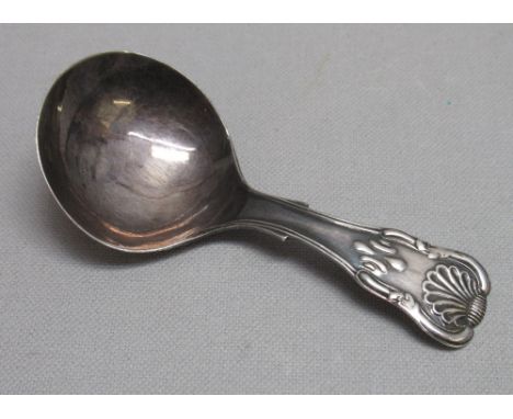WILLIAM IV SILVER KING'S PATTERN CADDY SPOON BY UNITE &amp; HILLIARD, BIRMINGHAM 1830 (9.7g)
