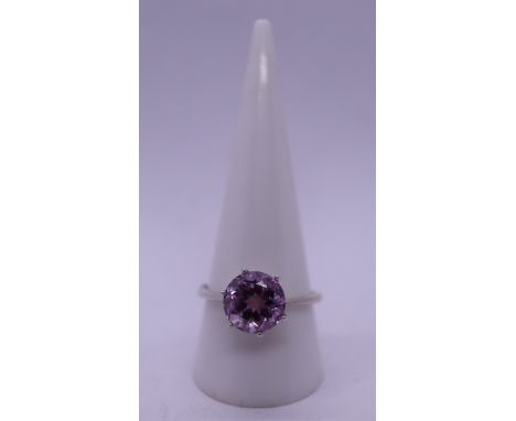 Stone set silver ring - Size T 