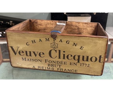 Wooden advertising trug - Veuve Clicquot 