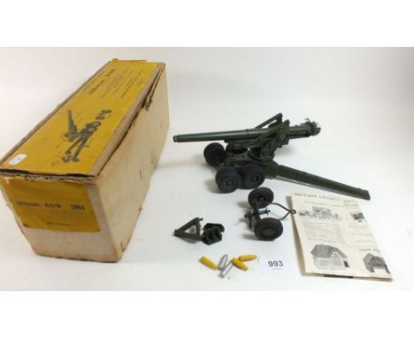 'Britains' model American 155mm gun No 2064 (1950's), boxed 