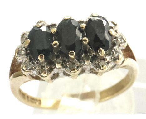 9ct gold ring set with diamonds and sapphires, size K, 2.0g. P&amp;P Group 1 (£14+VAT for the first lot and £1+VAT for subseq
