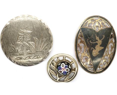 Three silver brooches, combined 35g. P&amp;P Group 1 (£14+VAT for the first lot and £1+VAT for subsequent lots) 