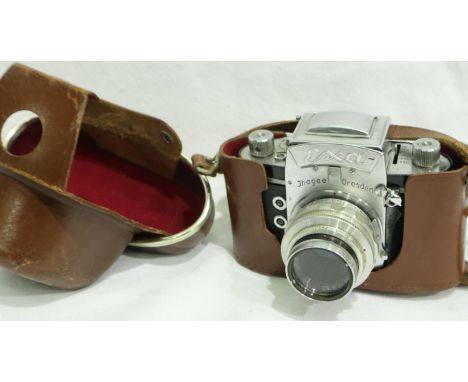 Ihagee Exa camera in leather case. P&amp;P Group 2 (£18+VAT for the first lot and £3+VAT for subsequent lots) 