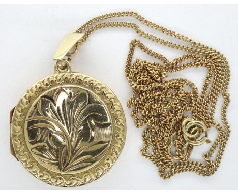 9ct gold locket on chain, D: 20 mm, combined 4.9g. P&amp;P Group 1 (£14+VAT for the first lot and £1+VAT for subsequent lots)
