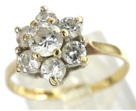 9ct gold ring set with white stones, size N/O, 1.6g. P&amp;P Group 1 (£14+VAT for the first lot and £1+VAT for subsequent lot