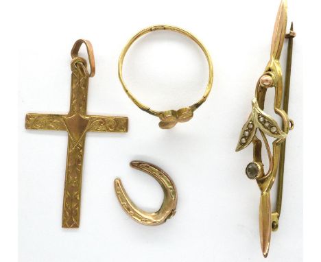 Mixed damaged 9ct gold jewellery, combined 3.0g. P&amp;P Group 1 (£14+VAT for the first lot and £1+VAT for subsequent lots) 