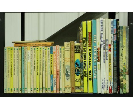 Quantity of chidlrens books including annuals and Enid Blyton. P&amp;P Group 2 (£18+VAT for the first lot and £3+VAT for subs